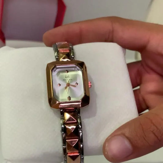 Luxury Women’s Rectangle Quartz Watch