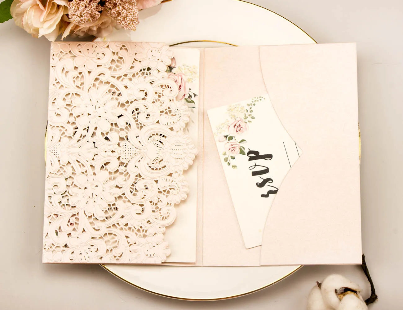 1pcs White Red Black Pink Navy Blue Laser Cut trifold Wedding Invitation Cards 3 fold Personalized Pocket Invite Customized RSVP